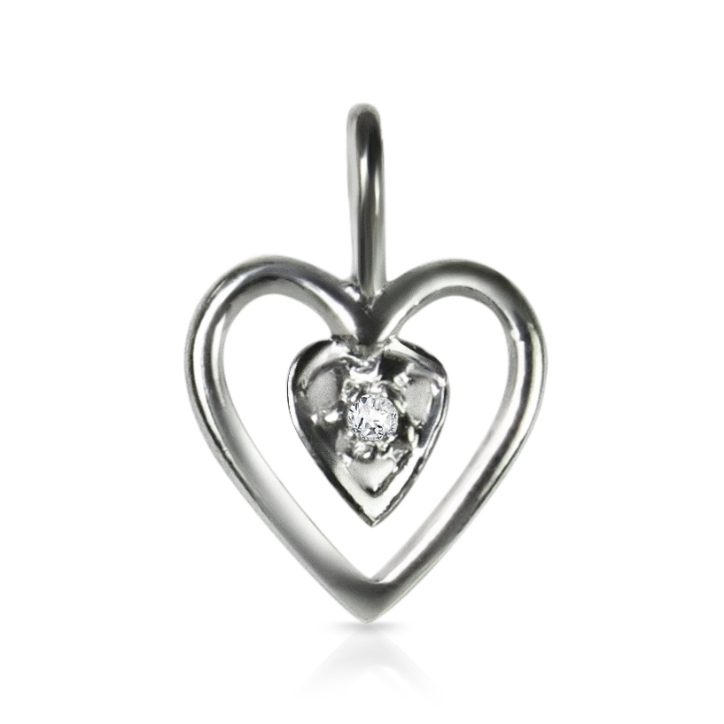 תליון לב עם יהלום