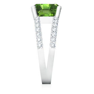 https://goldiam.easystockhosting.com/sites/default/files/1935648-35S_whitegold_emerald.jpg