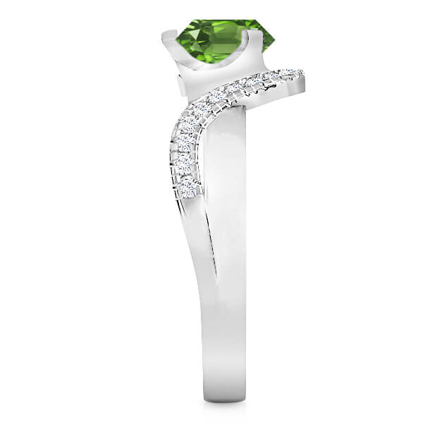 https://goldiam.easystockhosting.com/en/sites/default/files/D50725-1-S_whitegold_emerald.jpg
