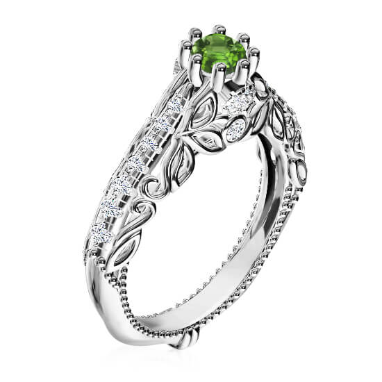 טבעת וינטג' עם אבן חן מרכזית