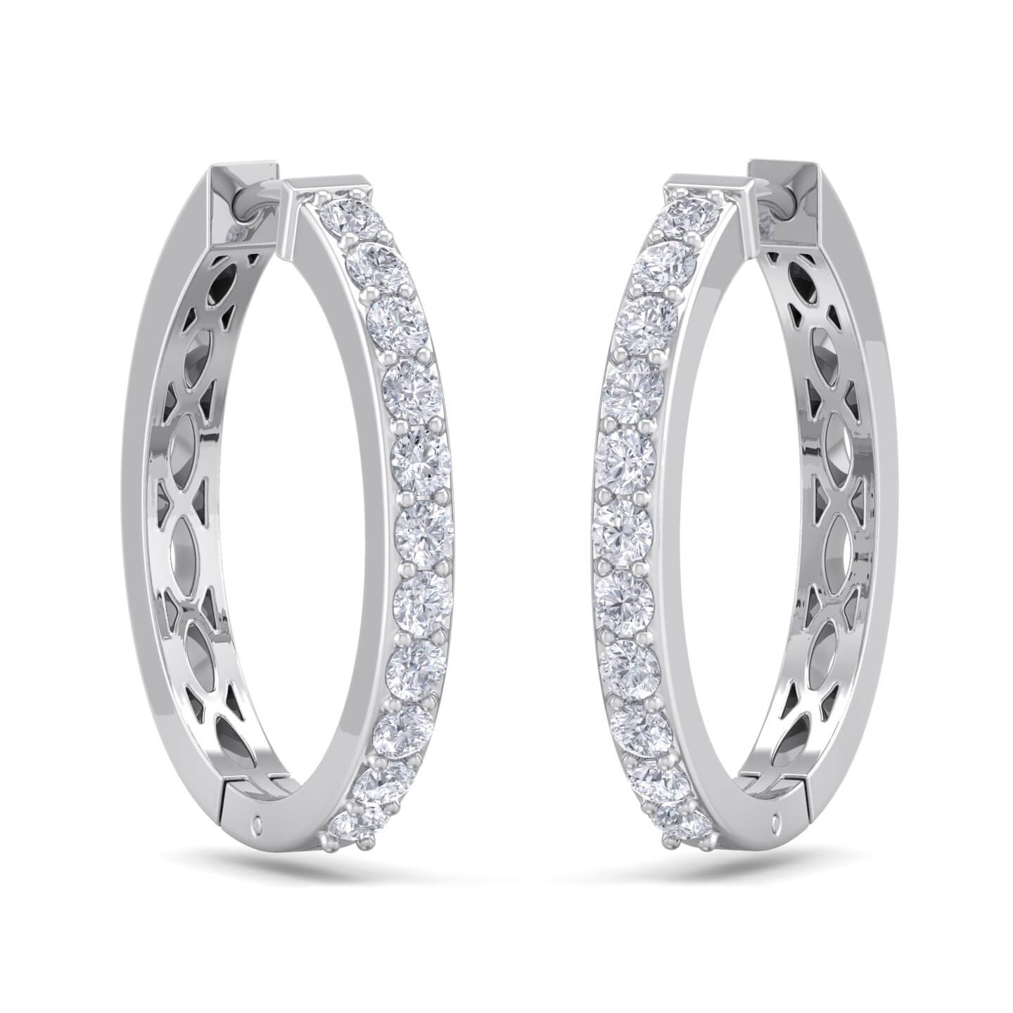 עגילים משובצים יהלומים