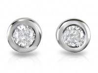 עגיל יהלום שסביבו זהב