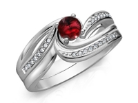 טבעות אירוסין מיוחדות אבן חן מרכזית רובי