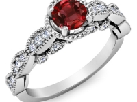 רובי בטבעת זהב זהוב