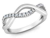 טבעות יהלומים עדינות לנערות