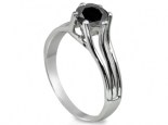 טבעת אירוסין מיוחדת יהלום סוליטר 1 קארט שחור Black Diamond